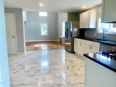 27 Worman St, Bloomsburg, PA 17815 - photo 6