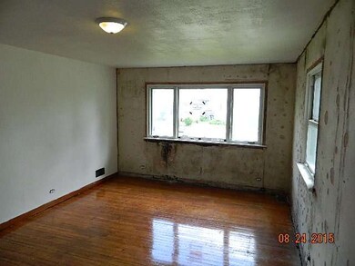 50 Wisconsin Ave, Waukegan, IL 60085 - photo 3