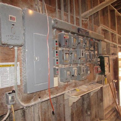 6807 Irish Hollow Rd, Lancaster, WI 53813 - photo 7