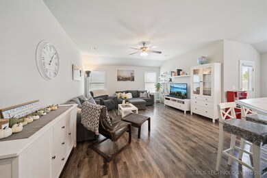 23394 S Becky Blvd, Claremore, OK 74019 - photo 5