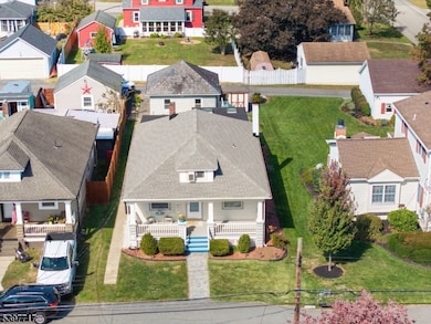 241 Aurora St, Phillipsburg, NJ 08865 - photo 4