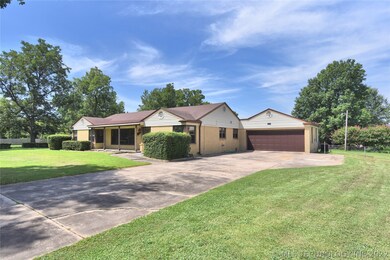 1111 N Dorothy Ave, Claremore, OK 74017 - photo 2