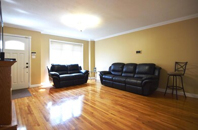 755 Correll Ave, Staten Island, NY 10309 - photo 3