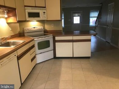 95 Country Walk unit 3, Devon, PA 19333 - photo 2