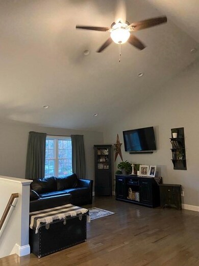 1 Sherry Ln, Spencer, MA 01562 - photo 3