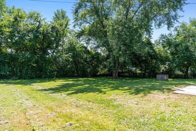 3-web-or-mls-2439-mccutcheon-rd