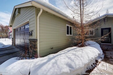 4014 Hood Ct, Anchorage, AK 99517 - photo 3