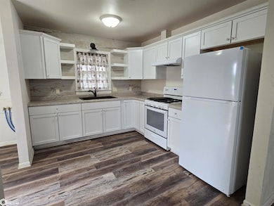 1213 Hamilton Rd, Webster City, IA 50595 - photo 6