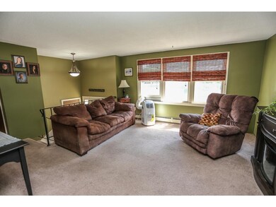 490 Pickering St, Manchester, NH 03104 - photo 5