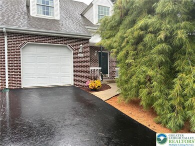 4300 Laurel Ct, Bethlehem, PA 18020 - photo 2