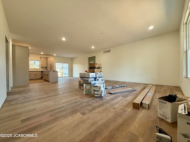 1420 Biscayne Dr, Jefferson City, MO 65109 - photo 2