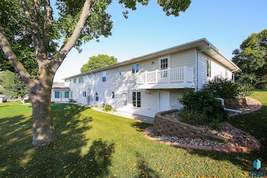 603 W 7th St, Dell Rapids, SD 57022 - photo 5