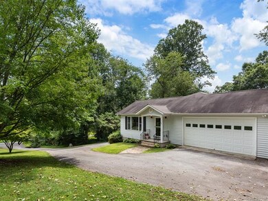 162 Brookside Dr, Hendersonville, NC 28792 - photo 2