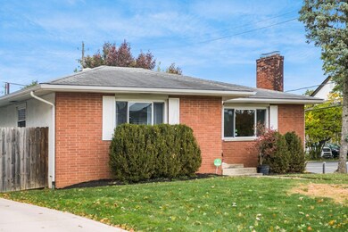 001_f_h 28 W Schreyer Pl-1000