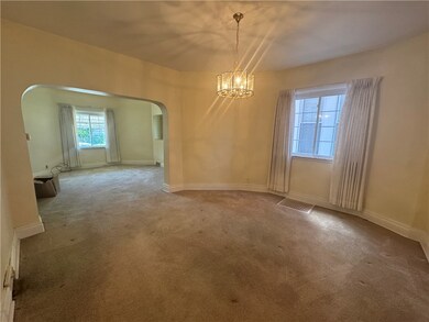 267 Sherman Ave, Vandergrift, PA 15690 - photo 4