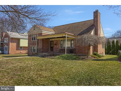 921 Brighton Ave, Reading, PA 19606 - photo 2