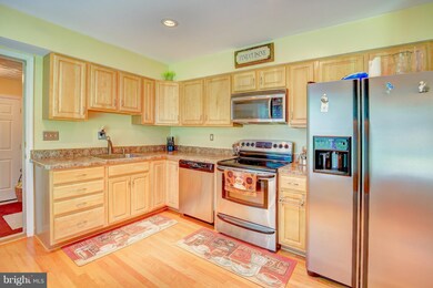 4830 Spalding Dr, La Plata, MD 20646 - photo 3