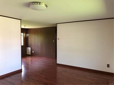 3221 S 3rd St, Whitehall, PA 18052 - photo 5