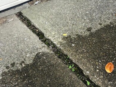 Driveway close up view 2