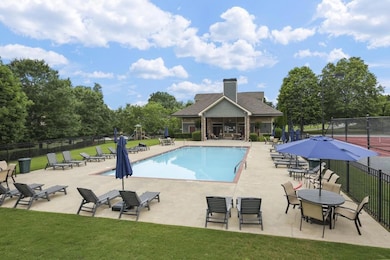 423 Royal Crescent Ln E, Canton, GA 30115 - photo 3