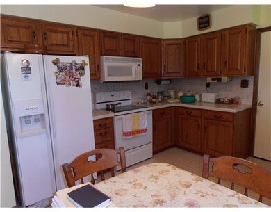 57030 Pine View Dr, South Bend, IN 46619 - photo 6