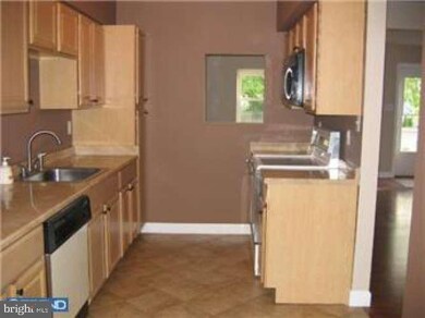 477 Colonial Dr, East Greenville, PA 18041 - photo 6