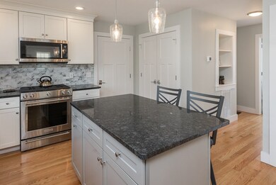 220 Center St unit 5, Pembroke, MA 02359 - photo 5