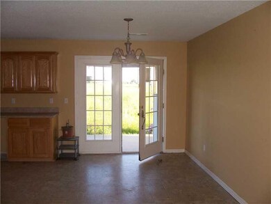 7043 Pine St, Colcord, OK 74338 - photo 4