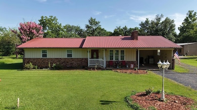 806 Sampson Ave, Mena, AR 71953 - photo 2