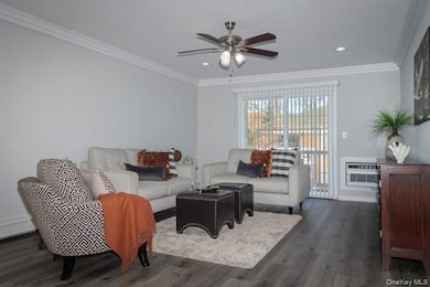 70 Middleton Rd unit SF06, Bohemia, NY 11716 - photo 4