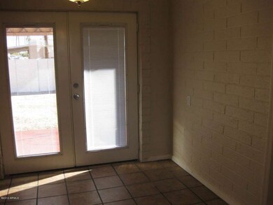 Dinette w/french doors