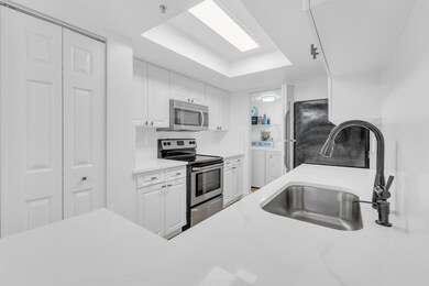 400 Crestwood Ct N unit 420, Royal Palm Beach, FL 33411 - photo 4