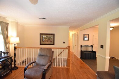 240 Farmbrook Cir, Frankfort, KY 40601 - photo 3