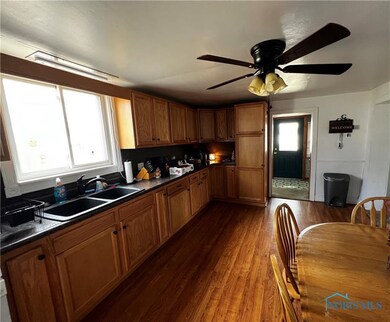 602 Oak St, West Unity, OH 43570 - photo 2