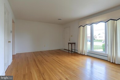 240 W Elm St, Palmyra, PA 17078 - photo 7