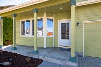 3074 SW Obsidian Ln, Redmond, OR 97756 - photo 5