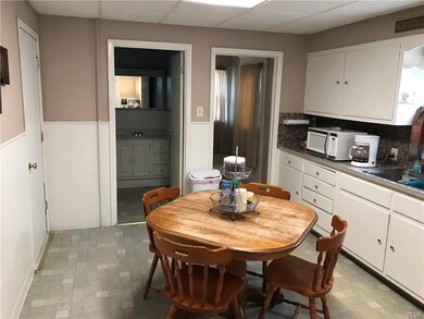 716 Seip Ave, Nazareth, PA 18064 - photo 5