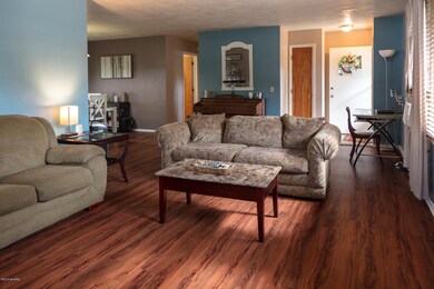 110 N Grand St, Marshall, MI 49068 - photo 4