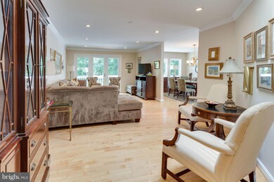 405 Troy Ct SE, Vienna, VA 22180 - photo 4