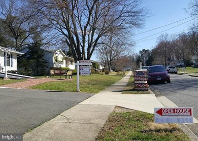 8805 Sylvania St, Lorton, VA 22079 - photo 6