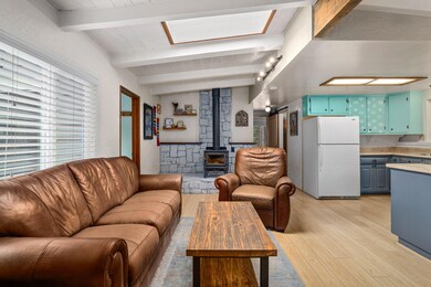 6901WEvansCreekRd-007