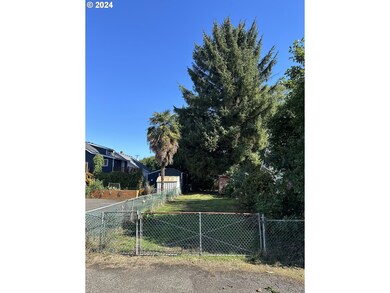 2 NE Bridgeton Rd, Portland, OR 97211 - photo 2