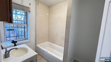 239 S 8th St unit 3, Newark, NJ 07103 - photo 7