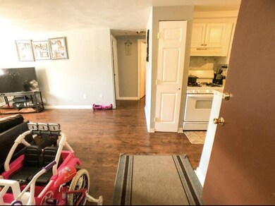 345 Hildreth St unit 16, Lowell, MA 01850 - photo 3