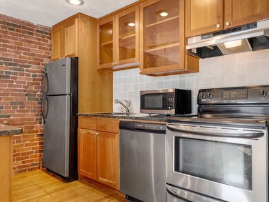 386 Commercial St unit 4A, Boston, MA 02109 - photo 6