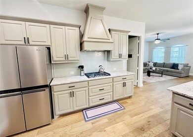 7604 Regal Ln, North Richland Hills, TX 76180 - photo 4