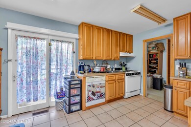 444 Irving Place, Toms River, NJ 08755 - photo 7