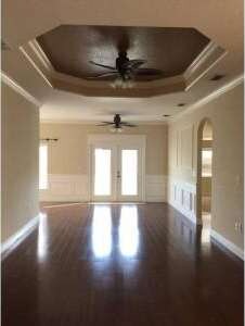08-GreatRoomjpg.jpg