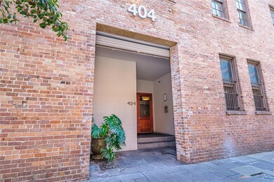 Entrance to 404
