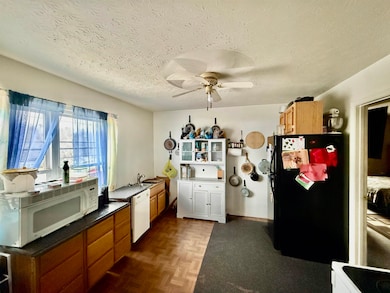 5017 Elk River Rd S, Elkview, WV 25071 - photo 6